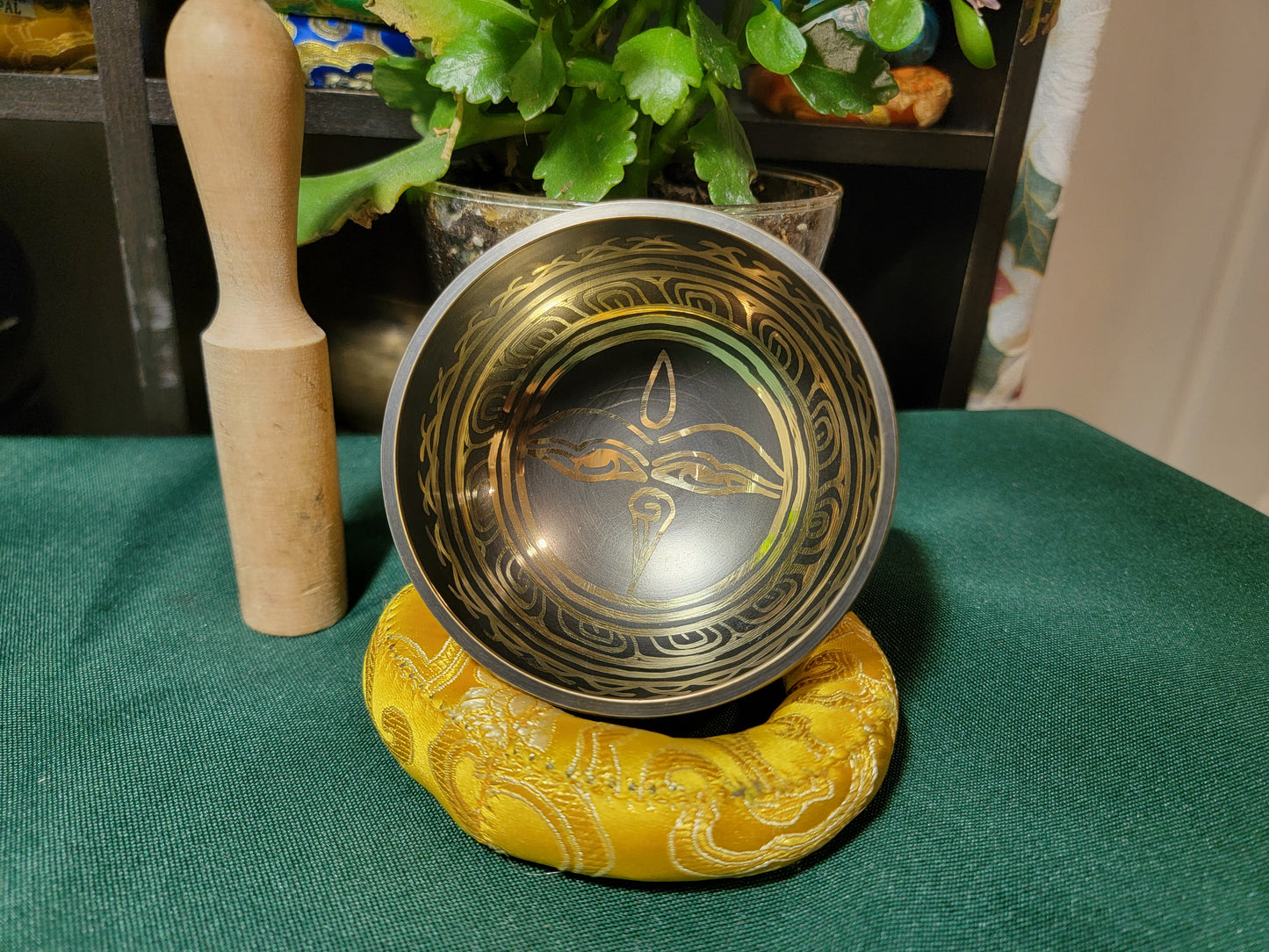 Timmur 3-inch diameter Buddha Eye Handmade Singing Bowl | Meditation | Sound Healing | Made in Nepal | Gift Set Bowl