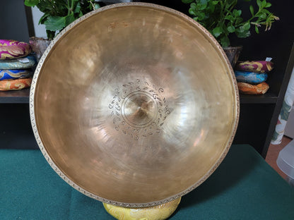 Timmur 11-inch diameter Best Healing - Handmade Singing Bowl | Meditation | Sound Healing | Made in Nepal | Gift Set Bowl