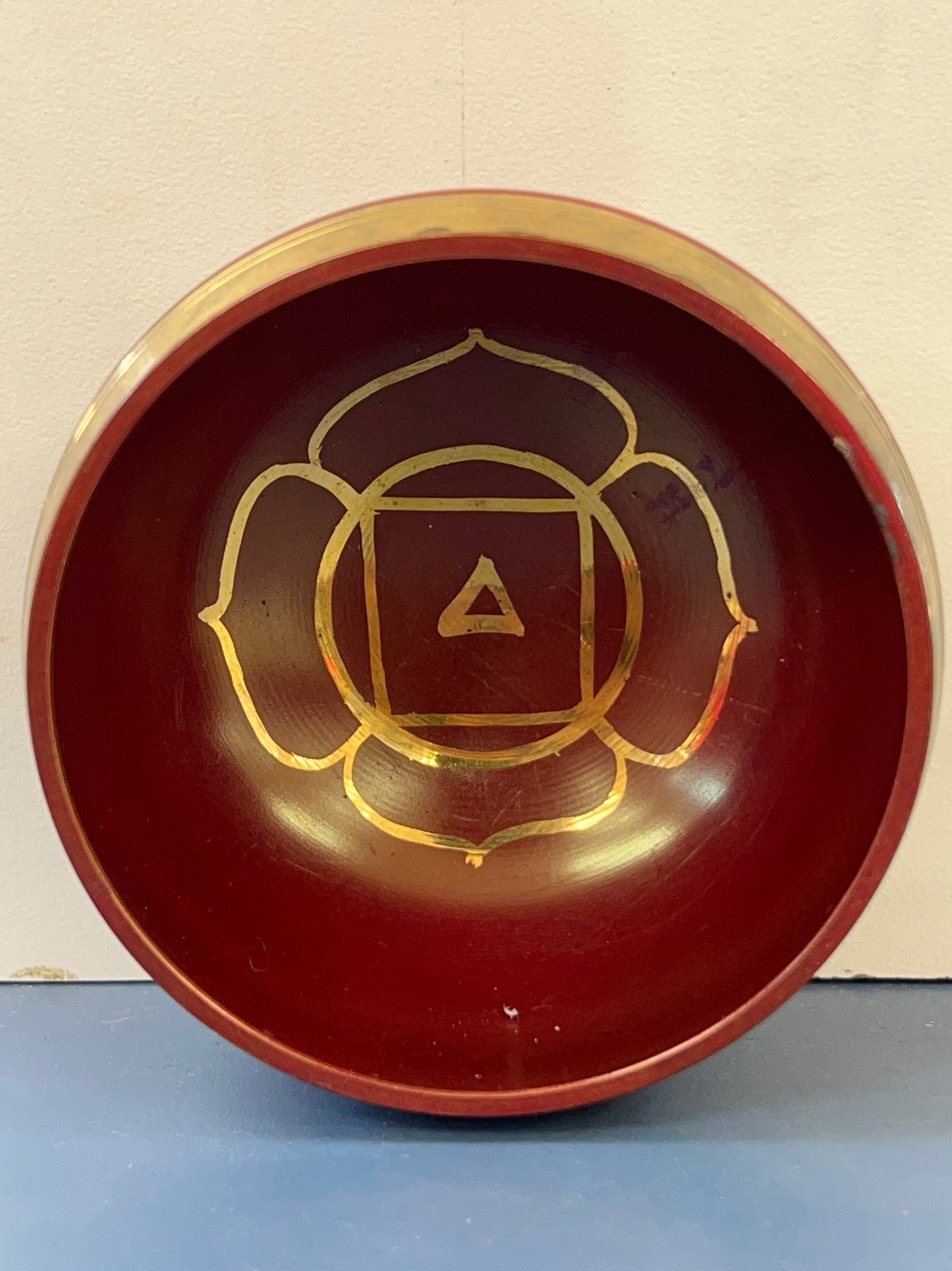 3.5 inch diameter -Red Root Chakra Singing Bowl | Meditation & Sound Healing Bowl with Wooden Striker | Handmade in Nepal | Yoga Spiritual Gift Set