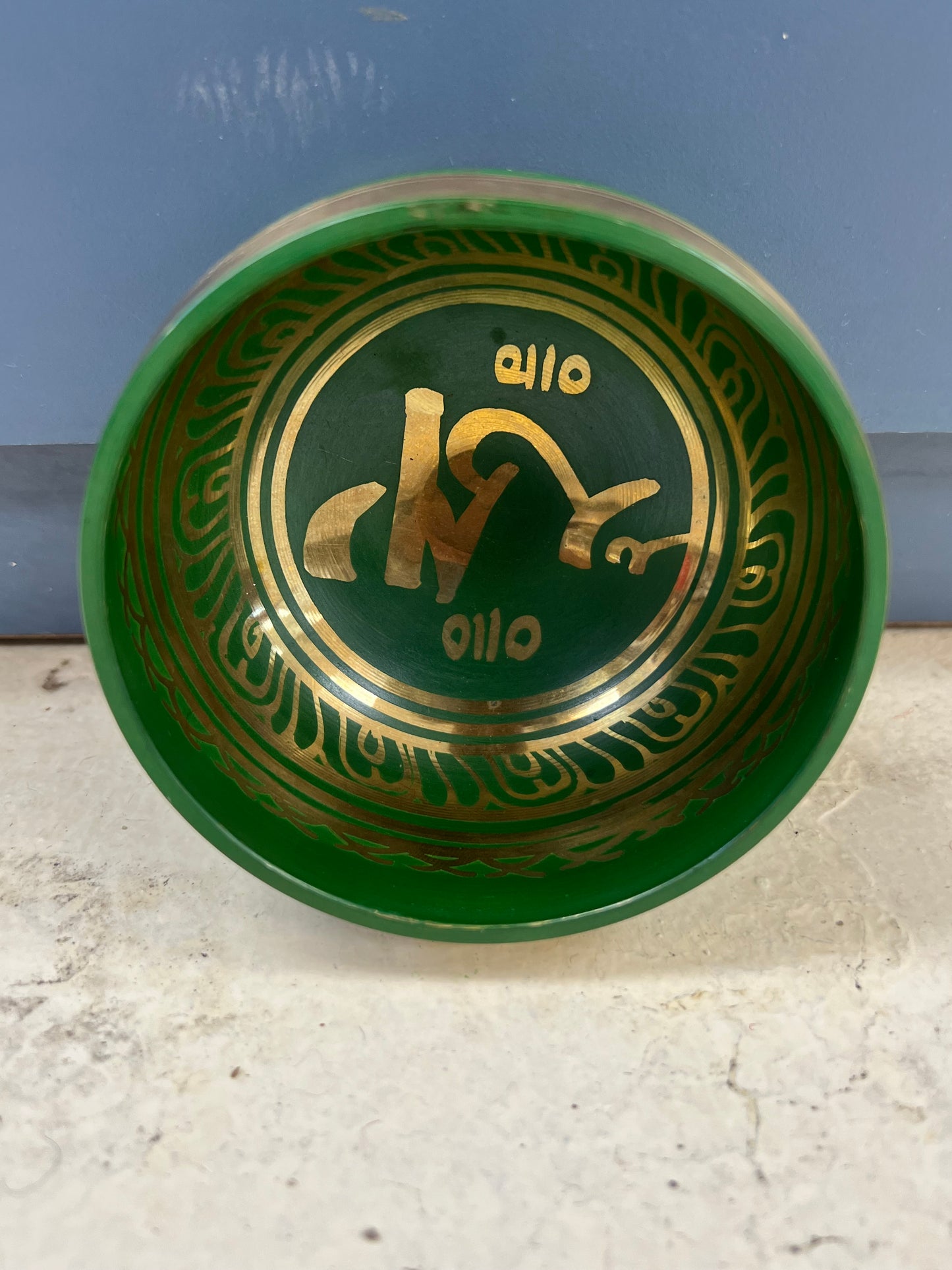 4 inch diameter Green Singing Bowl | Om Meditation & Sound Healing Bowl | Handmade in Nepal | Spiritual Yoga Gift Set
